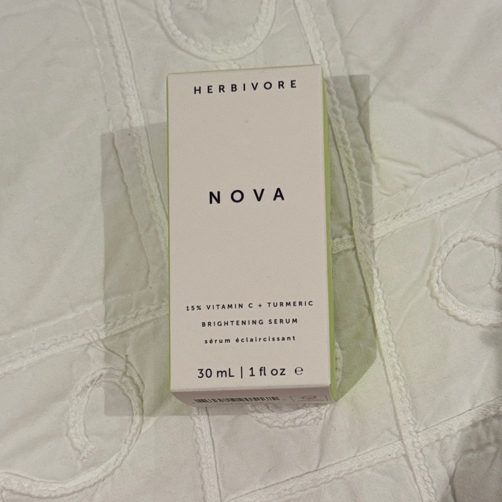 Herbivore Nova Brightening Serum 15% vitamin c + tumeric 30ml brand new